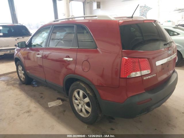 Photo 2 VIN: 5XYKTCA16BG004947 - KIA SORENTO 