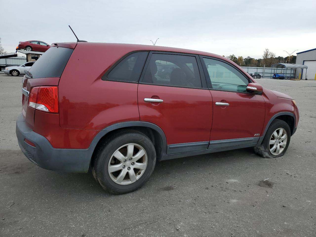 Photo 2 VIN: 5XYKTCA16BG030240 - KIA SORENTO 