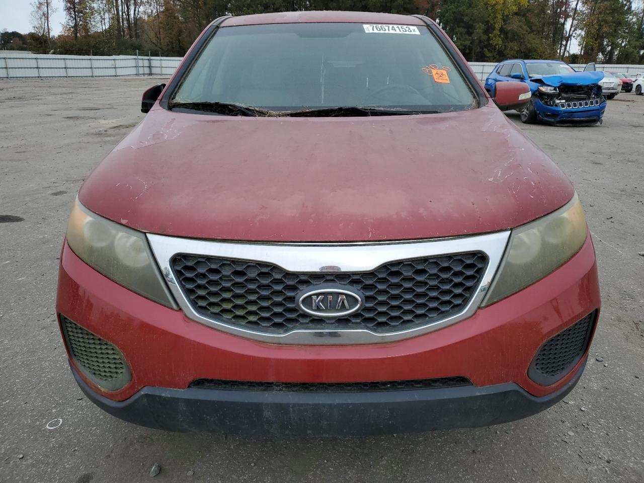 Photo 4 VIN: 5XYKTCA16BG030240 - KIA SORENTO 