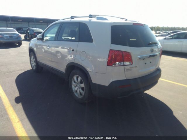 Photo 2 VIN: 5XYKTCA16BG056076 - KIA SORENTO 