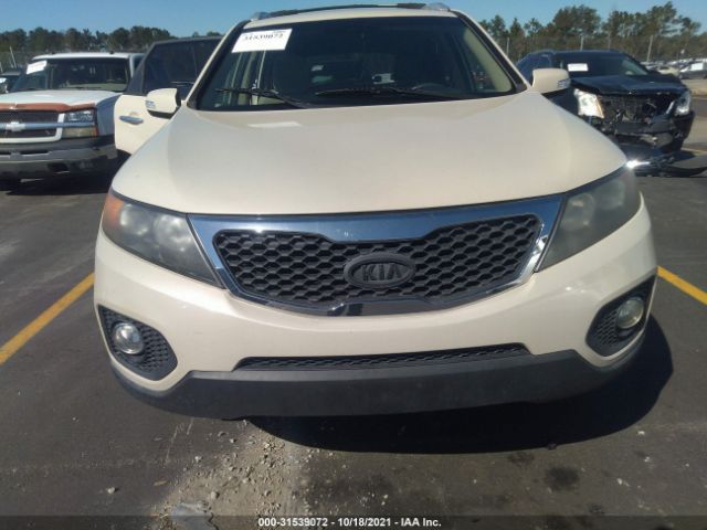 Photo 5 VIN: 5XYKTCA16BG056076 - KIA SORENTO 