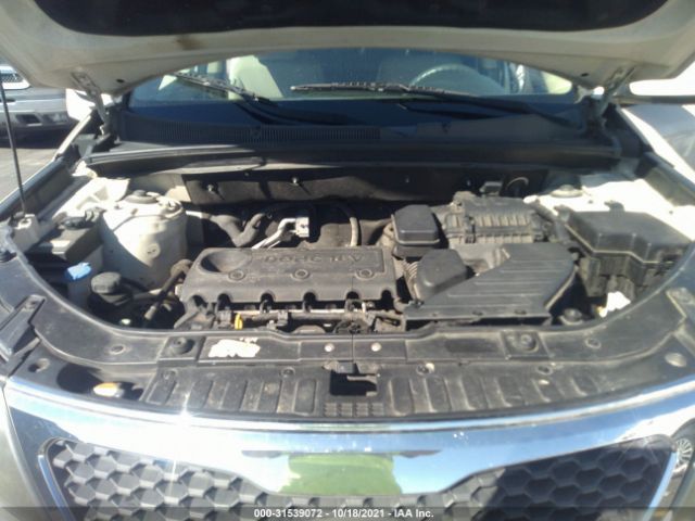 Photo 9 VIN: 5XYKTCA16BG056076 - KIA SORENTO 