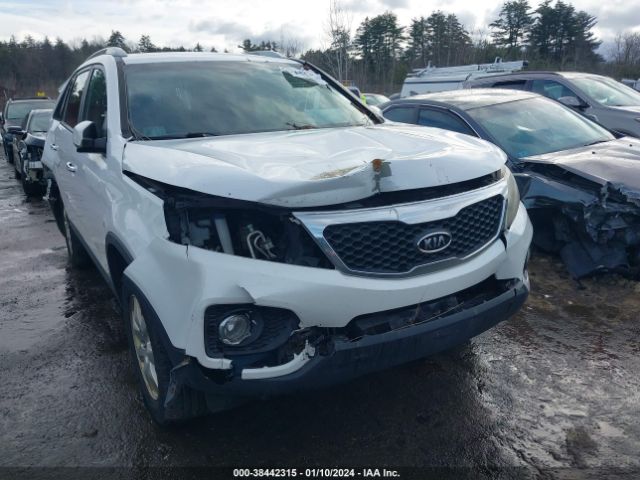 Photo 5 VIN: 5XYKTCA16BG143525 - KIA SORENTO 