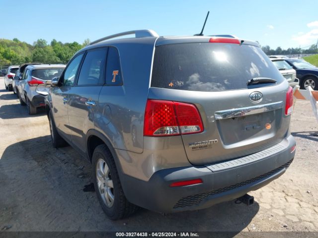 Photo 2 VIN: 5XYKTCA16BG169235 - KIA SORENTO 