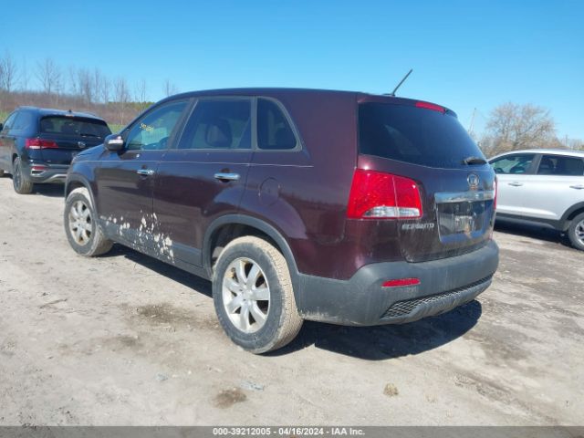 Photo 2 VIN: 5XYKTCA17BG031929 - KIA SORENTO 