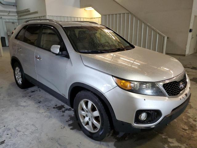 Photo 3 VIN: 5XYKTCA17BG156848 - KIA SORENTO 