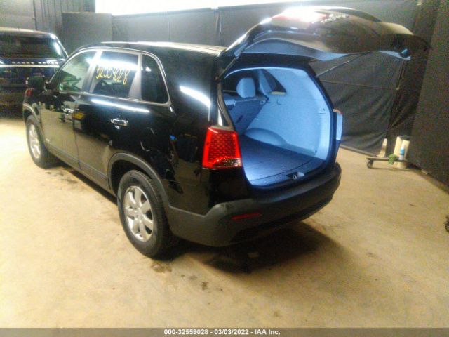 Photo 2 VIN: 5XYKTCA18BG016341 - KIA SORENTO 