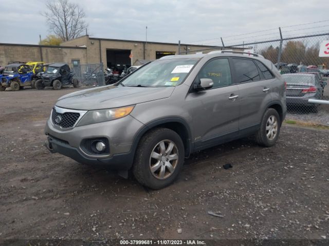 Photo 1 VIN: 5XYKTCA18BG058945 - KIA SORENTO 