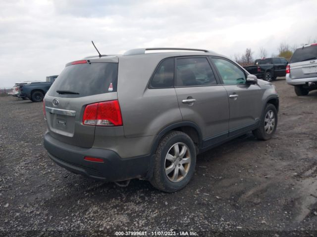 Photo 3 VIN: 5XYKTCA18BG058945 - KIA SORENTO 