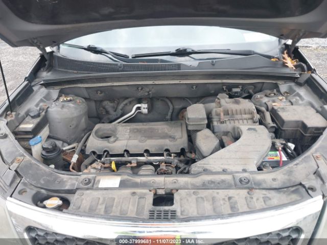 Photo 9 VIN: 5XYKTCA18BG058945 - KIA SORENTO 