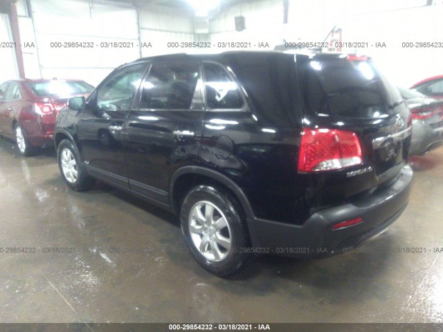 Photo 2 VIN: 5XYKTCA18BG138925 - KIA SORENTO 