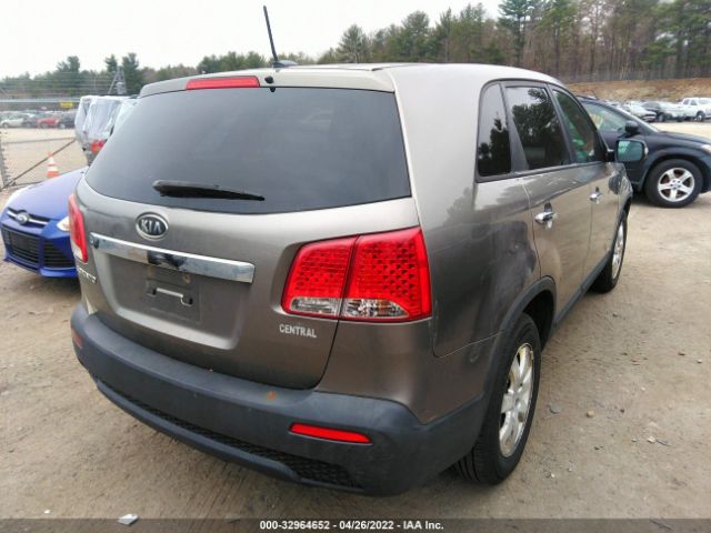 Photo 3 VIN: 5XYKTCA1XBG016017 - KIA SORENTO 