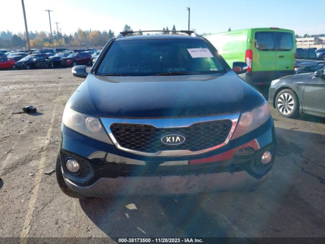 Photo 5 VIN: 5XYKTCA60CG211024 - KIA SORENTO 