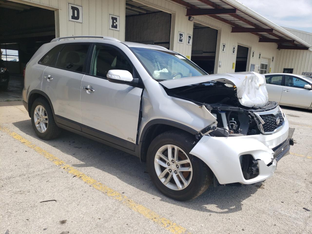 Photo 3 VIN: 5XYKTCA60EG541054 - KIA SORENTO 