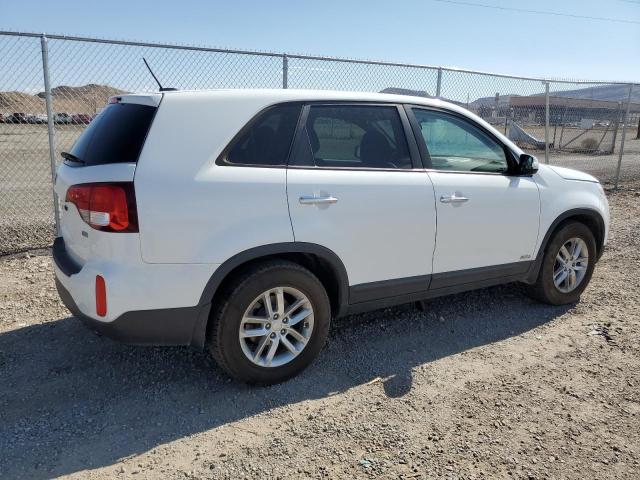 Photo 2 VIN: 5XYKTCA60FG551021 - KIA SORENTO LX 