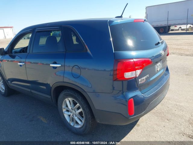 Photo 2 VIN: 5XYKTCA60FG599473 - KIA SORENTO 