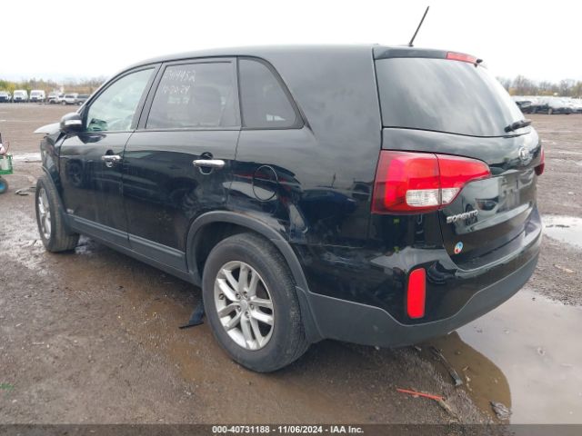 Photo 2 VIN: 5XYKTCA60FG613808 - KIA SORENTO 