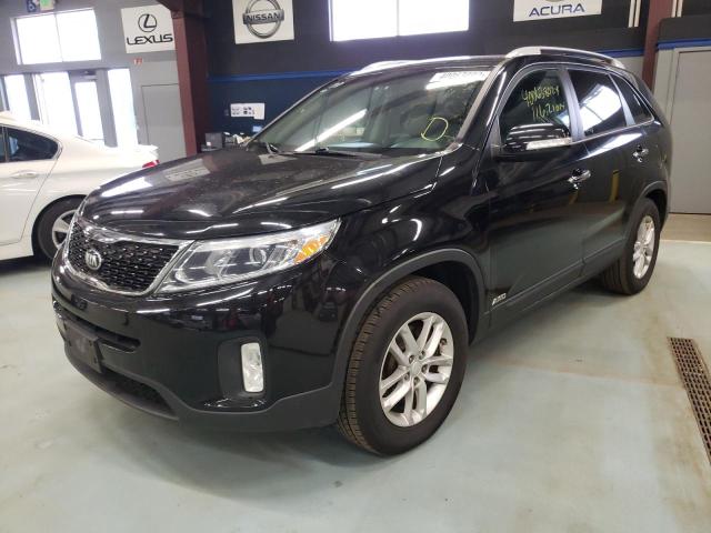 Photo 1 VIN: 5XYKTCA60FG617373 - KIA SORENTO LX 