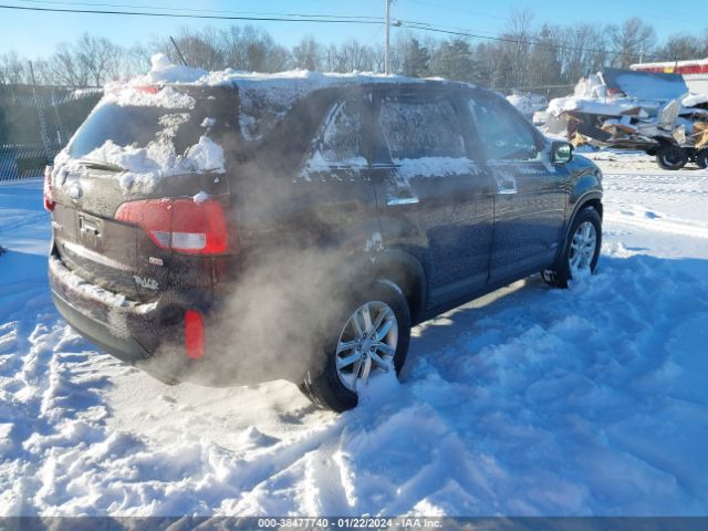 Photo 3 VIN: 5XYKTCA60FG640345 - KIA SORENTO 