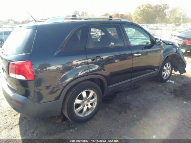 Photo 3 VIN: 5XYKTCA61DG332937 - KIA SORENTO 