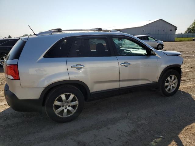 Photo 2 VIN: 5XYKTCA61DG417034 - KIA SORENTO LX 