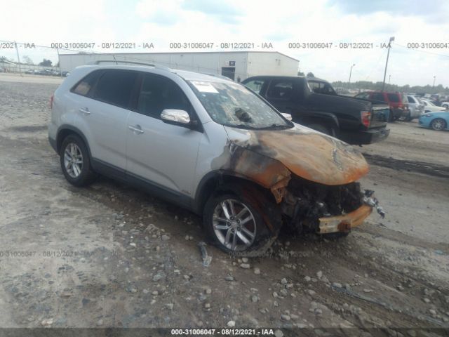 Photo 0 VIN: 5XYKTCA61EG428567 - KIA SORENTO 