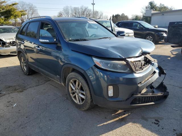 Photo 3 VIN: 5XYKTCA61EG437530 - KIA SORENTO LX 