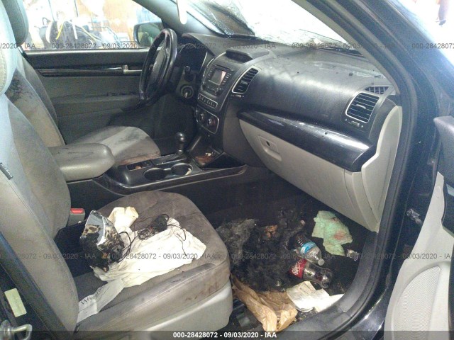 Photo 4 VIN: 5XYKTCA61EG465571 - KIA SORENTO 