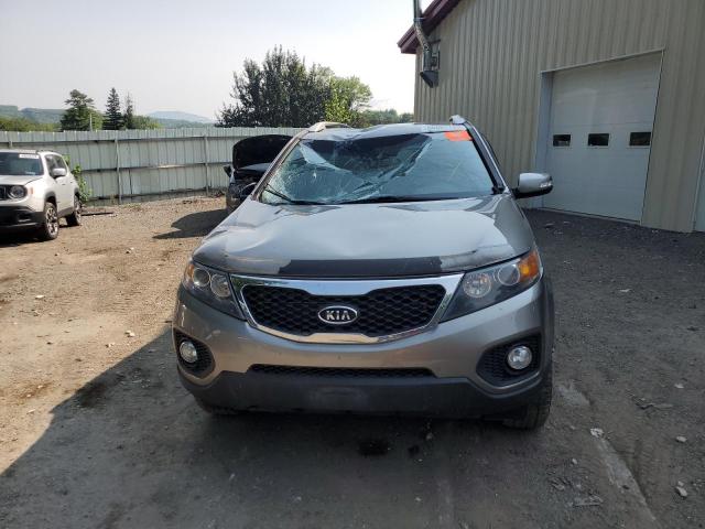 Photo 4 VIN: 5XYKTCA62DG312227 - KIA SORENTO LX 