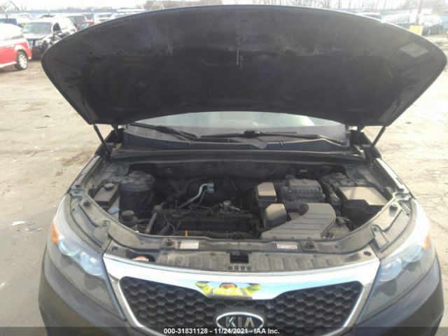 Photo 9 VIN: 5XYKTCA62DG312521 - KIA SORENTO 