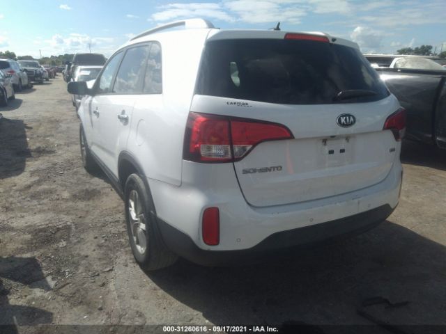 Photo 2 VIN: 5XYKTCA62EG538933 - KIA SORENTO 