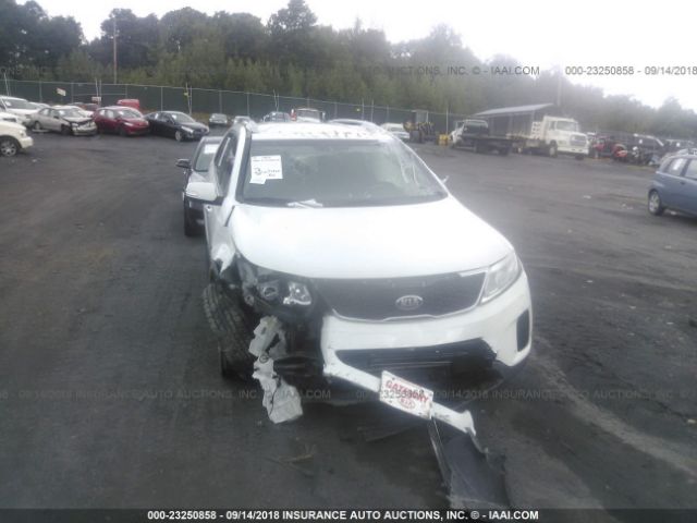 Photo 5 VIN: 5XYKTCA62EG545011 - KIA SORENTO 