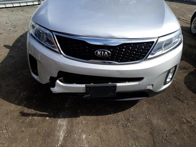 Photo 8 VIN: 5XYKTCA62FG586627 - KIA SORENTO LX 