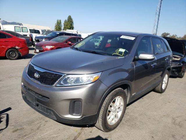 Photo 1 VIN: 5XYKTCA63EG443555 - KIA SORENTO LX 