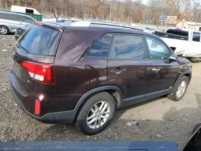 Photo 2 VIN: 5XYKTCA63FG585258 - KIA SORENTO LX 