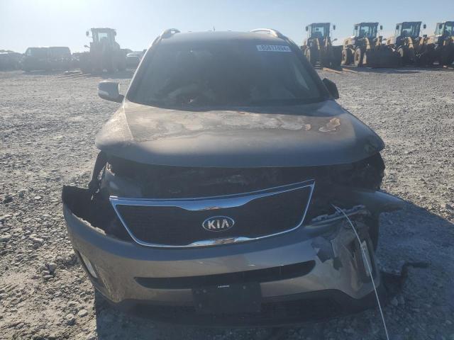 Photo 4 VIN: 5XYKTCA63FG624222 - KIA SORENTO LX 