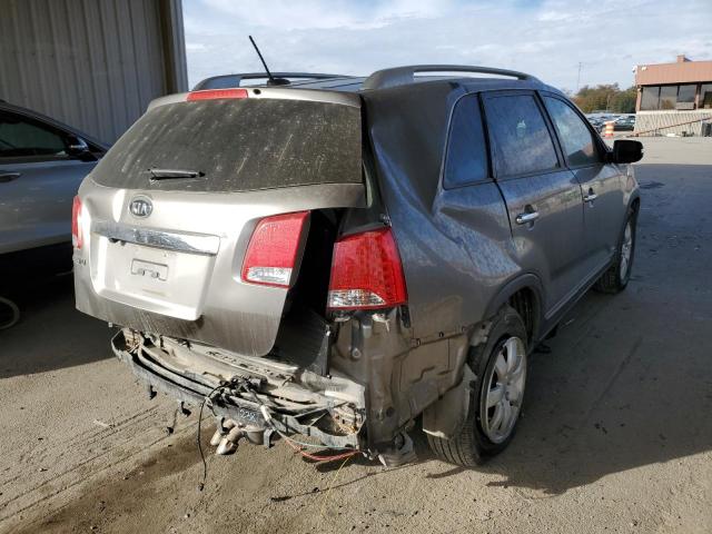 Photo 3 VIN: 5XYKTCA64CG267631 - KIA SORENTO 