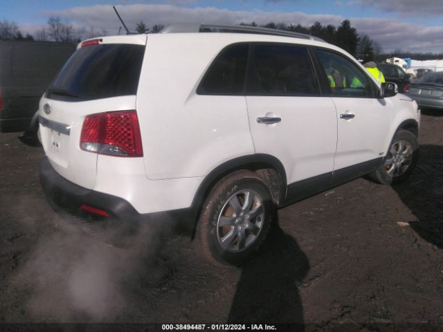 Photo 3 VIN: 5XYKTCA64DG309720 - KIA SORENTO 