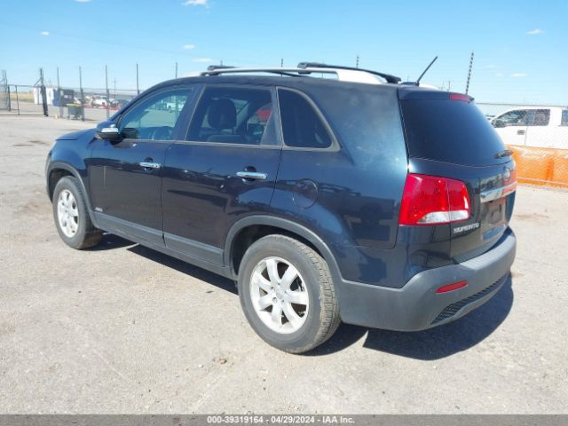 Photo 2 VIN: 5XYKTCA64DG332348 - KIA SORENTO LX 