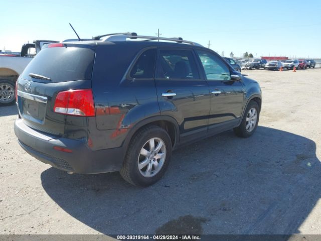 Photo 3 VIN: 5XYKTCA64DG332348 - KIA SORENTO LX 