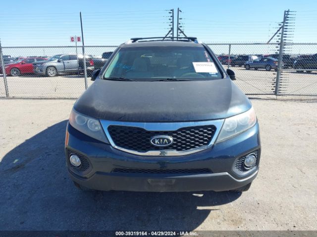 Photo 5 VIN: 5XYKTCA64DG332348 - KIA SORENTO LX 