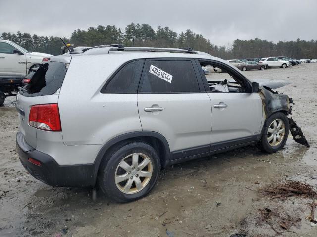 Photo 2 VIN: 5XYKTCA64DG343690 - KIA SORENTO 