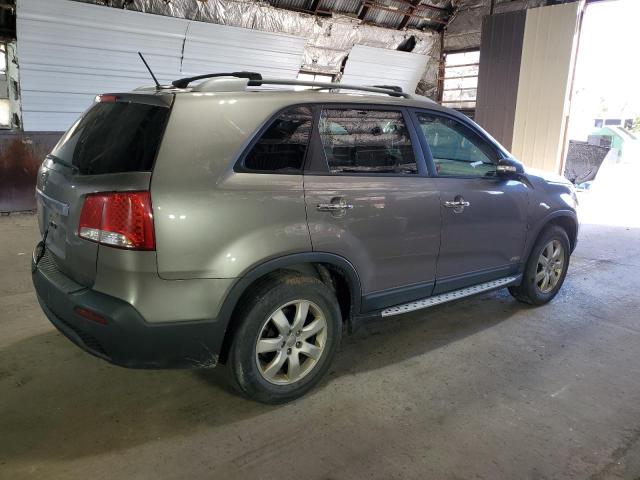 Photo 2 VIN: 5XYKTCA64DG343740 - KIA SORENTO LX 