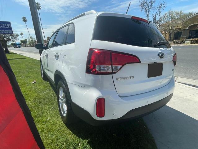 Photo 2 VIN: 5XYKTCA64EG545558 - KIA SORENTO LX 