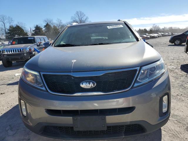 Photo 4 VIN: 5XYKTCA64FG585964 - KIA SORENTO 