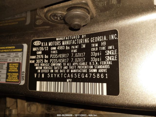 Photo 8 VIN: 5XYKTCA65EG475861 - KIA SORENTO 