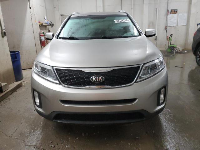 Photo 4 VIN: 5XYKTCA65EG527294 - KIA SORENTO LX 