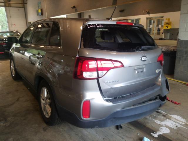 Photo 2 VIN: 5XYKTCA65EG527327 - KIA SORENTO LX 