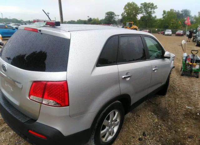 Photo 3 VIN: 5XYKTCA66CG301312 - KIA SORENTO 