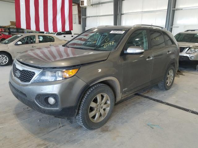 Photo 1 VIN: 5XYKTCA66DG390798 - KIA SORENTO LX 